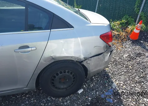 2011 Chevrolet Cruze Ls z USA, uszkodzony, nr VIN 1G1PC5SH4B7132929